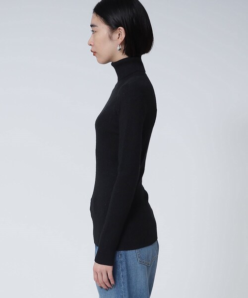 GALLEST（ギャレスト）の「ラメリブタートルニット（ニット/セーター・レディース・ブラック/ゴールド/シルバー・38）」の21枚目の写真