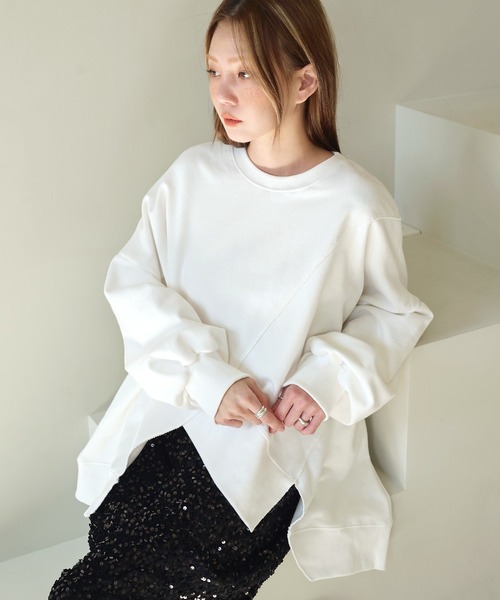 UNE MANSION（ユヌマンション）の「【マタニティウェア可能】カッティングアンバランスオーバーサイズトレーナー（スウェット・レディース・ブラック/グリーン/アイボリー・FREE）」の8枚目の写真