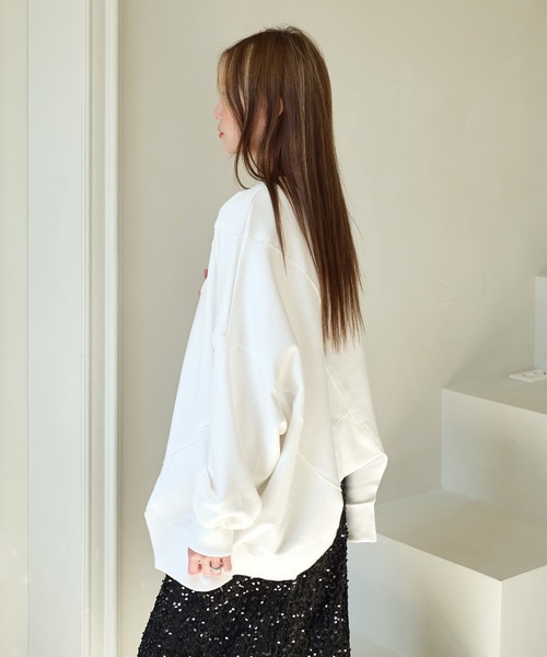 UNE MANSION（ユヌマンション）の「【マタニティウェア可能】カッティングアンバランスオーバーサイズトレーナー（スウェット・レディース・ブラック/グリーン/アイボリー・FREE）」の10枚目の写真