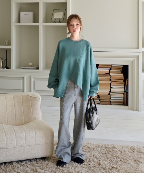 UNE MANSION（ユヌマンション）の「【マタニティウェア可能】カッティングアンバランスオーバーサイズトレーナー（スウェット・レディース・ブラック/グリーン/アイボリー・FREE）」の16枚目の写真