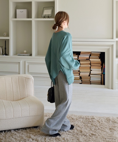 UNE MANSION（ユヌマンション）の「【マタニティウェア可能】カッティングアンバランスオーバーサイズトレーナー（スウェット・レディース・ブラック/グリーン/アイボリー・FREE）」の17枚目の写真