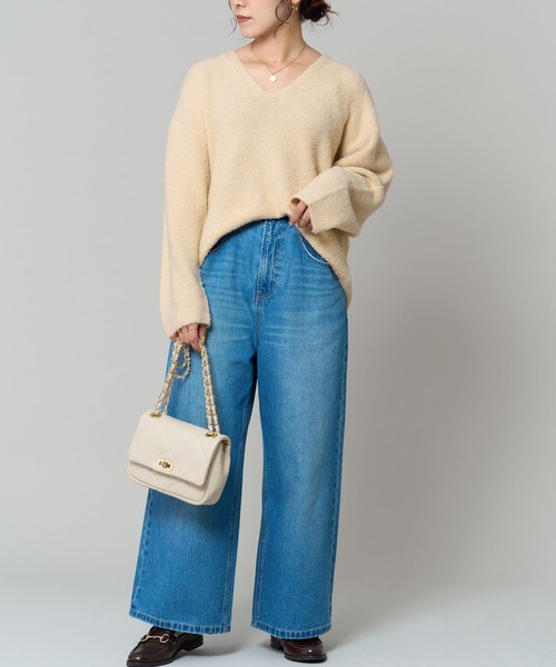 BARNYARDSTORM（バンヤードストーム）の「ブークレ深Vネックニット（ニット/セーター・レディース・モカ/ベージュ・FREE）」の3枚目の写真