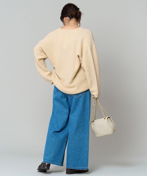 BARNYARDSTORM（バンヤードストーム）の「ブークレ深Vネックニット（ニット/セーター・レディース・モカ/ベージュ・FREE）」の4枚目の写真