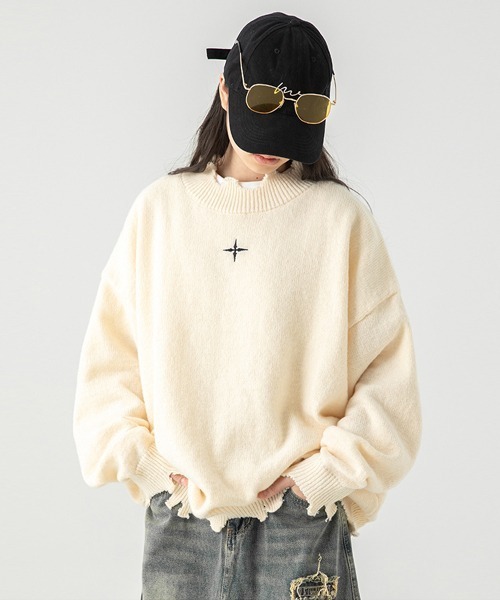 Ressaca(レサーカ)の「不規則ダメージ加工 ワンポイント刺繍クルーネックニットセーター(ニット/セーター・メンズ・オフホワイト/ブラック・L/M/XL)」の11枚目の写真