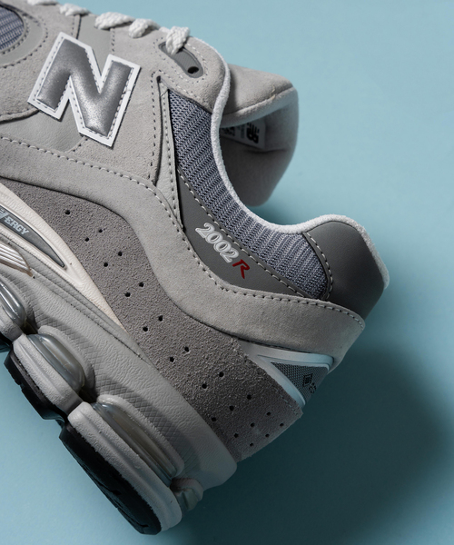 NEW BALANCE（ニューバランス）の「【New Balance / ニューバランス】M2002RXJ（スニーカー・メンズ・ライトグレー・29cm/26.5cm/28cm/27cm/27.5cm/25.5cm/26cm）」の4枚目の写真