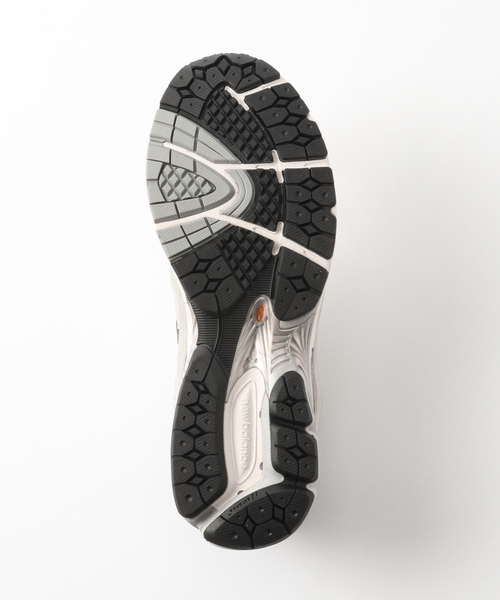 NEW BALANCE（ニューバランス）の「【New Balance / ニューバランス】M2002RXJ（スニーカー・メンズ・ライトグレー・29cm/26.5cm/28cm/27cm/27.5cm/25.5cm/26cm）」の14枚目の写真