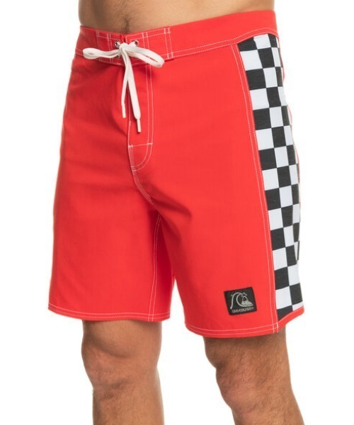 Quiksilver クイックシルバー　ボードショーツレッド チェック柄水着 セール】SURFSILK SCALLOP 18/クイックシルバーサーフトランクス
