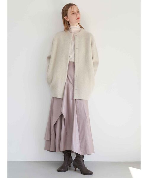 ELENDEEK（エレンディーク）の「CNラクーンミックスWカーディガン（ノーカラージャケット・レディース・ベージュ/ブラック/アイボリー・01）」の15枚目の写真