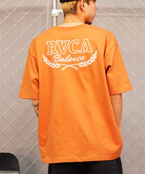 RVCA(ルーカ)の「【ZOZOTOWN限定】RVCA/ルーカ ポケットTシャツ オーバーサイズ 半袖Tee バックプリント BE041-229(Tシャツ/カットソー・メンズ・オレンジ/ホワイト/ブラック・L/M/S)」の2枚目の写真