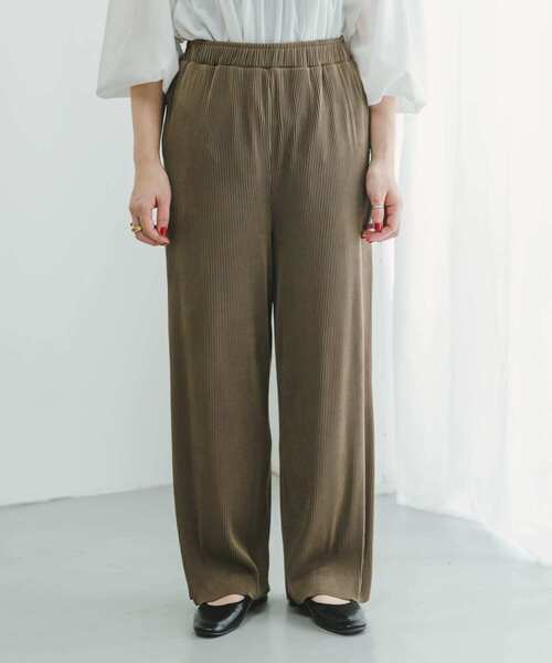 ITEMS URBANRESEARCH（アイテムズ アーバンリサーチ）の「セルフカットプリーツイージーパンツ（その他パンツ・レディース・ブラック/オフホワイト/ブラウン・FREE）」の20枚目の写真