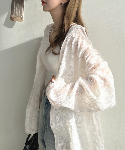 Futier land(フューティアランド)の「大人っぽく着こなす主役アイテム。ジャガードフラワーシアーシャツ(シャツ/ブラウス・レディース・ライトグリーン/アイボリー/グレー/ブラック/ブラウン/ライトブルー/ライトピンク・FREE/SMALL)」の12枚目の写真