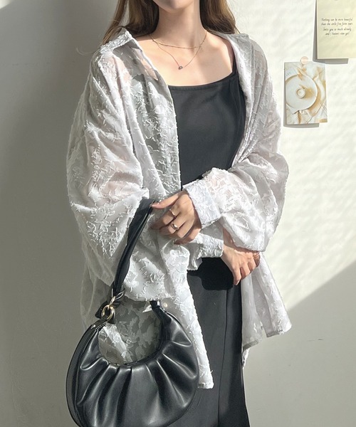 Futier land(フューティアランド)の「大人っぽく着こなす主役アイテム。ジャガードフラワーシアーシャツ(シャツ/ブラウス・レディース・ライトグリーン/アイボリー/グレー/ブラック/ブラウン/ライトブルー/ライトピンク・FREE/SMALL)」の19枚目の写真