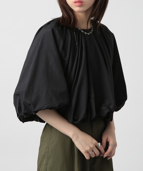 MAISON BREEZE（メゾンブリーズ）の「【MAISON BREEZE】ショートバルーンギャザーブルオーバー trc（シャツ/ブラウス・レディース・ブラック/オフホワイト/グレー・FREE）」の18枚目の写真