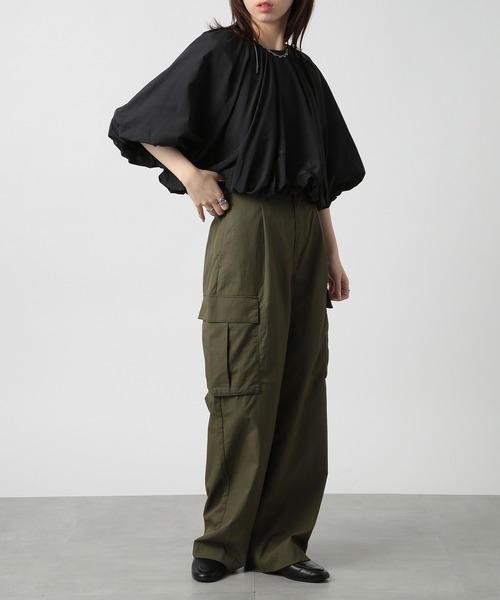 MAISON BREEZE（メゾンブリーズ）の「【MAISON BREEZE】ショートバルーンギャザーブルオーバー trc（シャツ/ブラウス・レディース・ブラック/オフホワイト/グレー・FREE）」の11枚目の写真