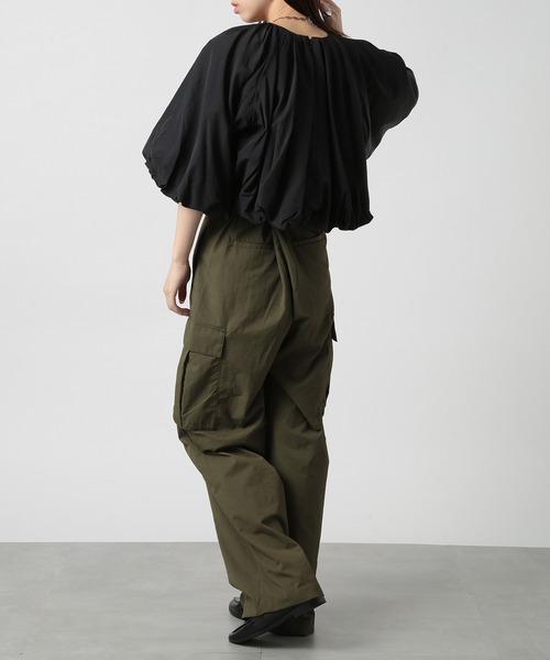 MAISON BREEZE（メゾンブリーズ）の「【MAISON BREEZE】ショートバルーンギャザーブルオーバー trc（シャツ/ブラウス・レディース・ブラック/オフホワイト/グレー・FREE）」の13枚目の写真