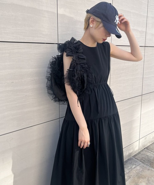 KBF(ケイビーエフ)の「ノースリーブドロストワンピース(ワンピース・レディース・アイボリー/ブラック/カーキ・ONE)」の18枚目の写真