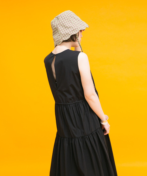 KBF(ケイビーエフ)の「ノースリーブドロストワンピース(ワンピース・レディース・アイボリー/ブラック/カーキ・ONE)」の22枚目の写真