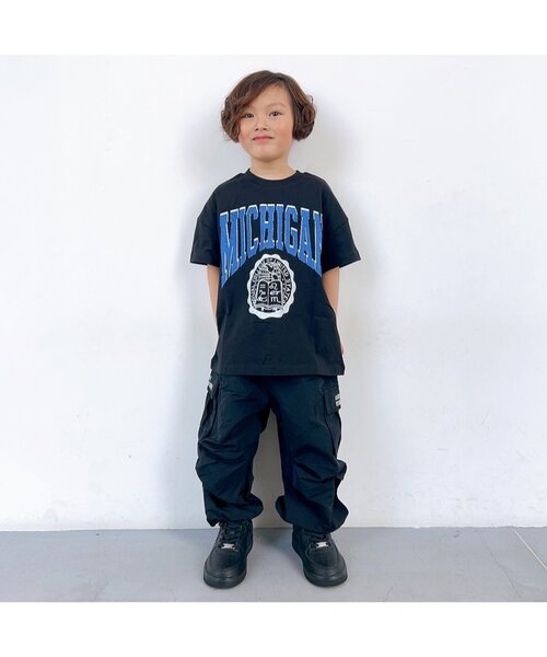 BREEZE（ブリーズ）の「【WEB限定】カレッジTシャツ（Tシャツ/カットソー・キッズ・イエロー/パープル/チャコール/サーモンピンク/グリーン/ターコイズブルー/オフホワイト/グレー/ブラック/アイボリー・100/90/130/120/150/110/140）」の17枚目の写真