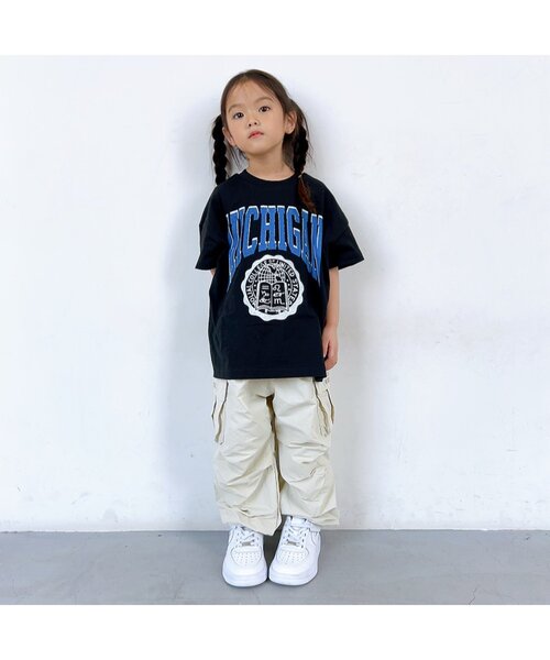 BREEZE（ブリーズ）の「【WEB限定】カレッジTシャツ（Tシャツ/カットソー・キッズ・イエロー/パープル/チャコール/サーモンピンク/グリーン/ターコイズブルー/オフホワイト/グレー/ブラック/アイボリー・100/90/130/120/150/110/140）」の18枚目の写真