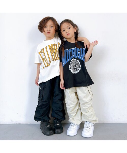 BREEZE（ブリーズ）の「【WEB限定】カレッジTシャツ（Tシャツ/カットソー・キッズ・イエロー/パープル/チャコール/サーモンピンク/グリーン/ターコイズブルー/オフホワイト/グレー/ブラック/アイボリー・100/90/130/120/150/110/140）」の21枚目の写真