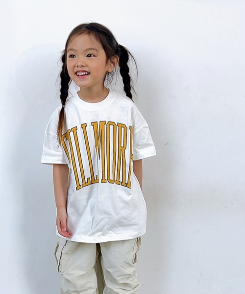 BREEZE（ブリーズ）の「【WEB限定】カレッジTシャツ（Tシャツ/カットソー・キッズ・イエロー/パープル/チャコール/サーモンピンク/グリーン/ターコイズブルー/オフホワイト/グレー/ブラック/アイボリー・100/90/130/120/150/110/140）」の14枚目の写真