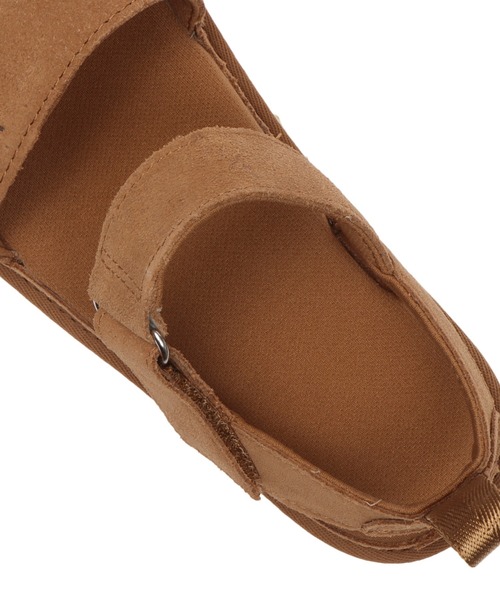UGG(アグ)の「W GOLDENSTAR 1136783-CHE(サンダル・レディース・ブラウン・5/6/7/8/9)」の6枚目の写真