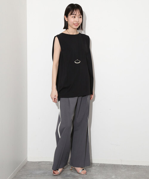 SLOBE IENA(スローブイエナ)の「ボックスプルオーバー(Tシャツ/カットソー・レディース・ブラック/ブラウン/ライトグリーン・FREE)」の9枚目の写真