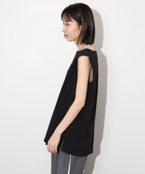 SLOBE IENA(スローブイエナ)の「ボックスプルオーバー(Tシャツ/カットソー・レディース・ブラック/ブラウン/ライトグリーン・FREE)」の17枚目の写真