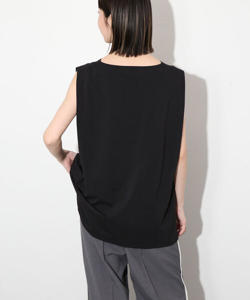 SLOBE IENA(スローブイエナ)の「ボックスプルオーバー(Tシャツ/カットソー・レディース・ブラック/ブラウン/ライトグリーン・FREE)」の18枚目の写真
