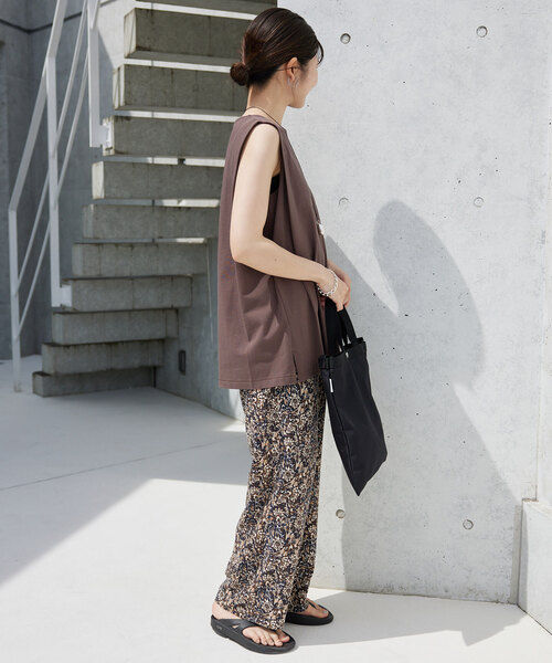 SLOBE IENA(スローブイエナ)の「ボックスプルオーバー(Tシャツ/カットソー・レディース・ブラック/ブラウン/ライトグリーン・FREE)」の20枚目の写真