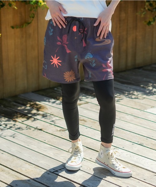 rip curl(リップカール)の「【RIPCURL(リップカール)】M PARTY PACK VOLLEY/水陸両用ウエストゴムストレッチ素材撥水機能付き総柄プリントスイムボードショーツ(水着)(水着・メンズ・マルチ/オレンジ系その他/パープル系その他・MEDIUM/SMALL/LARGE/X-LARGE)」の3枚目の写真