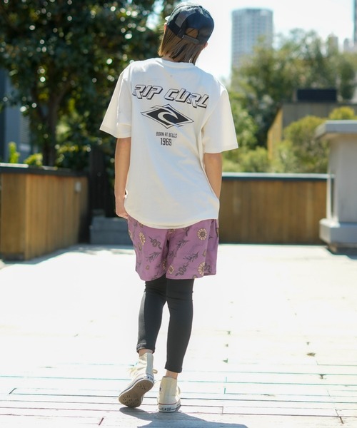 rip curl(リップカール)の「【RIPCURL(リップカール)】M PARTY PACK VOLLEY/水陸両用ウエストゴムストレッチ素材撥水機能付き総柄プリントスイムボードショーツ(水着)(水着・メンズ・マルチ/オレンジ系その他/パープル系その他・MEDIUM/SMALL/LARGE/X-LARGE)」の19枚目の写真