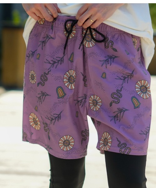 rip curl(リップカール)の「【RIPCURL(リップカール)】M PARTY PACK VOLLEY/水陸両用ウエストゴムストレッチ素材撥水機能付き総柄プリントスイムボードショーツ(水着)(水着・メンズ・マルチ/オレンジ系その他/パープル系その他・MEDIUM/SMALL/LARGE/X-LARGE)」の21枚目の写真