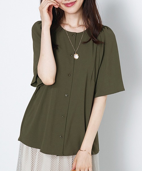 BELLUNA PLUS（ベルーナ）の「お手入れ楽々！ビンテージ素材ブラウス（シャツ/ブラウス・レディース・カーキブラウン/ブルーグレー/イエロー/ネイビー・MEDIUM/X-LARGE/LARGE）」の3枚目の写真