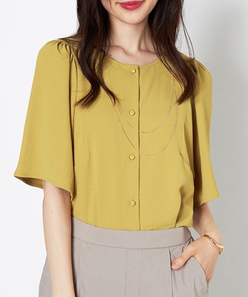 BELLUNA PLUS（ベルーナ）の「お手入れ楽々！ビンテージ素材ブラウス（シャツ/ブラウス・レディース・カーキブラウン/ブルーグレー/イエロー/ネイビー・MEDIUM/X-LARGE/LARGE）」の22枚目の写真