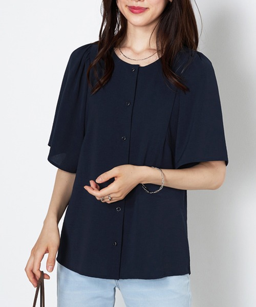 BELLUNA PLUS（ベルーナ）の「お手入れ楽々！ビンテージ素材ブラウス（シャツ/ブラウス・レディース・カーキブラウン/ブルーグレー/イエロー/ネイビー・MEDIUM/X-LARGE/LARGE）」の19枚目の写真