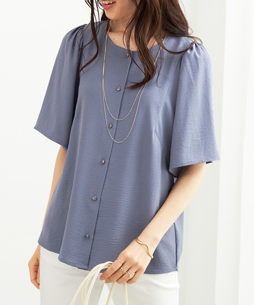 BELLUNA PLUS（ベルーナ）の「お手入れ楽々！ビンテージ素材ブラウス（シャツ/ブラウス・レディース・カーキブラウン/ブルーグレー/イエロー/ネイビー・MEDIUM/X-LARGE/LARGE）」の6枚目の写真