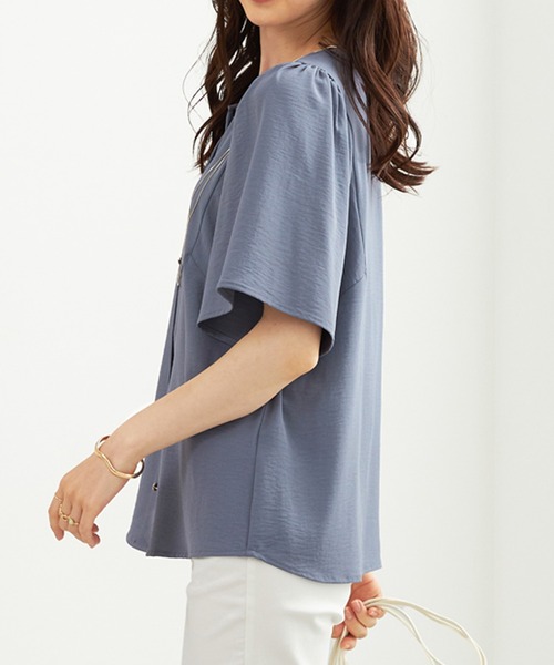 BELLUNA PLUS（ベルーナ）の「お手入れ楽々！ビンテージ素材ブラウス（シャツ/ブラウス・レディース・カーキブラウン/ブルーグレー/イエロー/ネイビー・MEDIUM/X-LARGE/LARGE）」の7枚目の写真