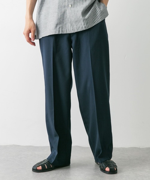 URBAN RESEARCH DOORS(アーバンリサーチドアーズ)の「『吸水速乾』セオアルファドライパナマストレートパンツ(その他パンツ・メンズ・ネイビー/ブラウン系その他/チャコールグレー・MEDIUM/LARGE)」の1枚目の写真