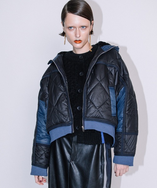 AULA AILA（アウラアイラ）の「ループフリンジニット