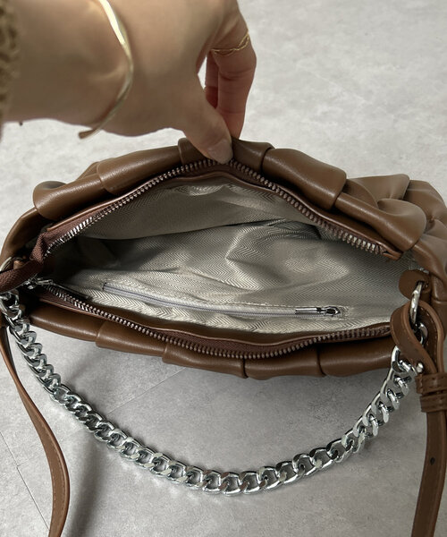 Thevon（ゼボン）の「3WAYギャザーバッグ（ショルダーバッグ・レディース・ブラック/ブラウン・FREE）」の4枚目の写真