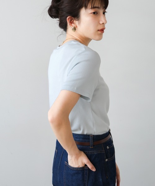 Bou Jeloud（ブージュルード）の「スムージーＴシャツ（Tシャツ/カットソー・レディース・ホワイト/ブラック/モカ/サックスブルー/ピンク・FREE）」の16枚目の写真