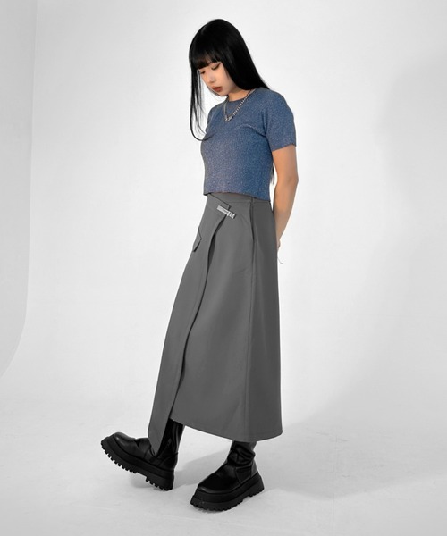 LVEU.(ラブユ.)の「【LVEU.】クルーネックラメニットトップス / トップス カットソー リブ ラメ クロップド コンパクト ショート 半袖 クルーネック ブラック ブルー(Tシャツ/カットソー・レディース・ブルー/ブラック・FREE)」の17枚目の写真