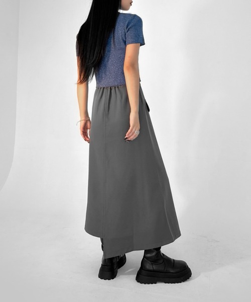LVEU.(ラブユ.)の「【LVEU.】クルーネックラメニットトップス / トップス カットソー リブ ラメ クロップド コンパクト ショート 半袖 クルーネック ブラック ブルー(Tシャツ/カットソー・レディース・ブルー/ブラック・FREE)」の13枚目の写真