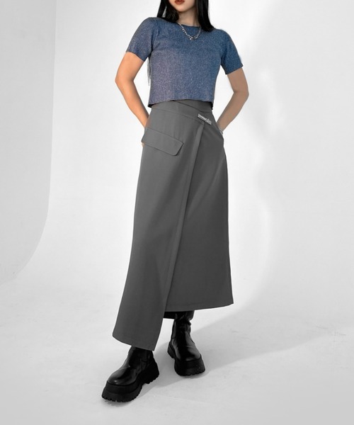 LVEU.(ラブユ.)の「【LVEU.】クルーネックラメニットトップス / トップス カットソー リブ ラメ クロップド コンパクト ショート 半袖 クルーネック ブラック ブルー(Tシャツ/カットソー・レディース・ブルー/ブラック・FREE)」の19枚目の写真