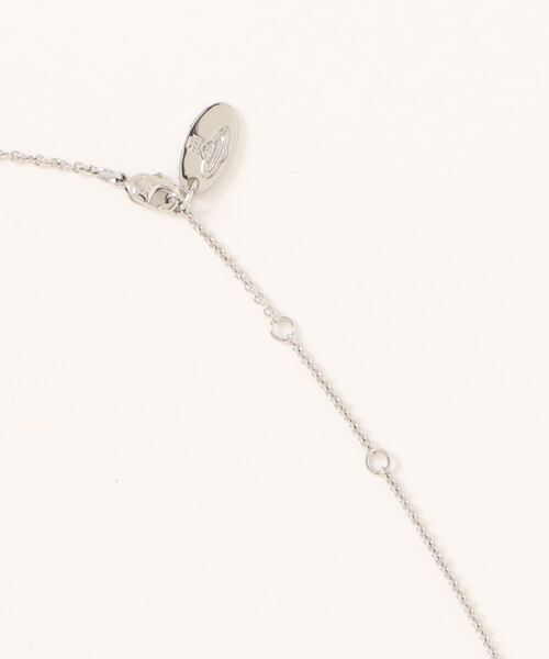 Vivienne Westwood（ヴィヴィアンウエストウッド）の「FEODORA PENDANT（ネックレス・レディース・シルバー/ゴールド・FREE）」の4枚目の写真