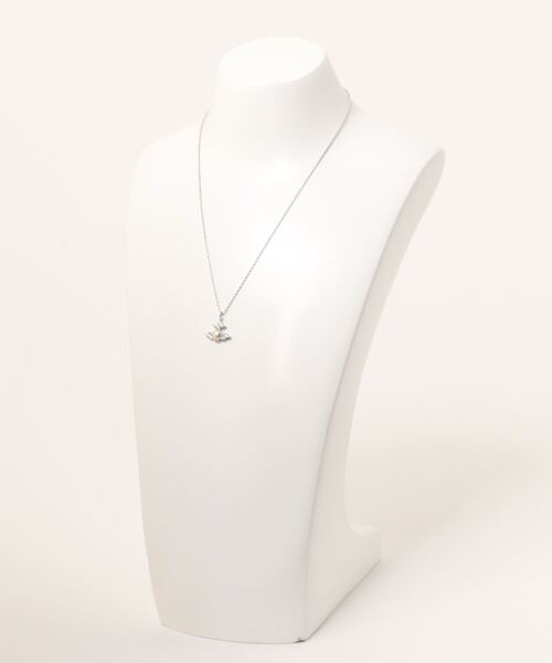 Vivienne Westwood（ヴィヴィアンウエストウッド）の「FEODORA PENDANT（ネックレス・レディース・シルバー/ゴールド・FREE）」の3枚目の写真