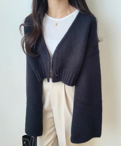 LAUIR（ラウアー）の「シャギーフレアスリーブニットショートカーディガン（カーディガン/ボレロ・レディース・チャコール/ブラック/アイボリー・MEDIUM/LARGE）」の5枚目の写真