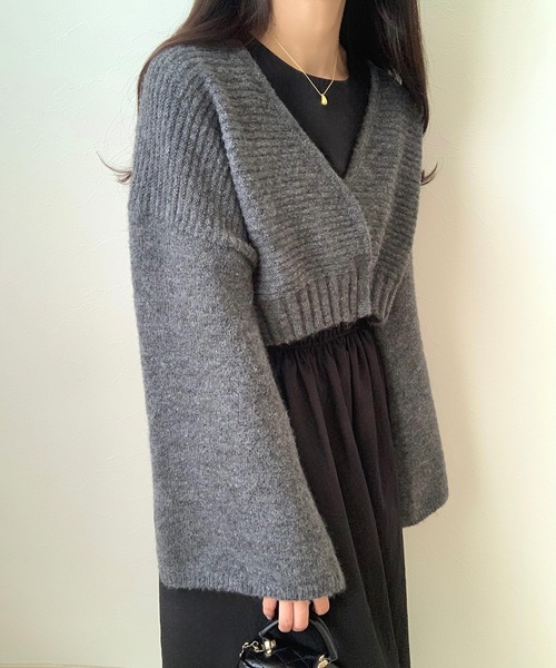 LAUIR（ラウアー）の「シャギーフレアスリーブニットショートカーディガン（カーディガン/ボレロ・レディース・チャコール/ブラック/アイボリー・MEDIUM/LARGE）」の15枚目の写真