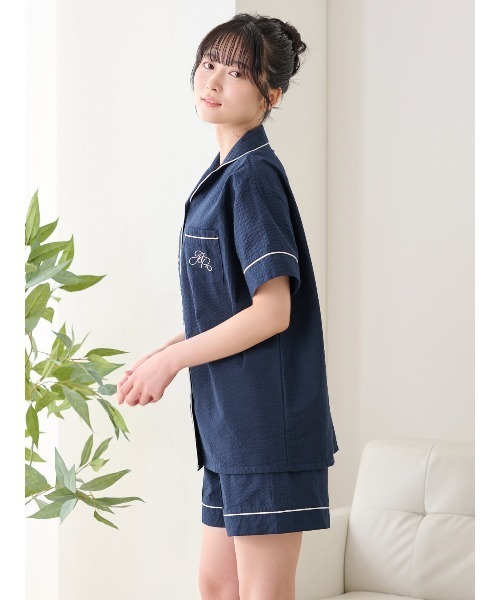 tutuanna（チュチュアンナ）の「[とにかくさらっと涼しい]綿100%ワンポイント前開きサッカー半袖パジャマ（ルームウェア/パジャマ・レディース・グレー/ピンク/サックスブルー/ネイビー・L/M/S）」の6枚目の写真